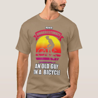 Camiseta Nunca Subestimes A Un Viejo Hombre En Un Retro De 
