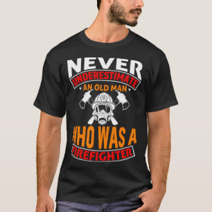 Camiseta Nunca Subestimes A Un Viejo Que Fue Un Bombardero
