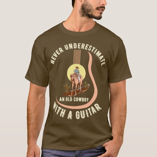 Camiseta Nunca subestimes a un viejo vaquero con una guitar (Anverso)