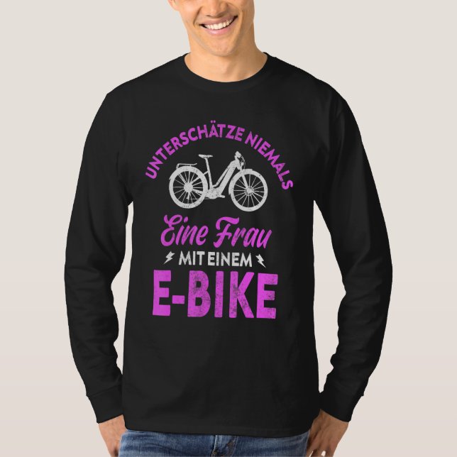 Camiseta Nunca subestimes a una mujer con una bicicleta ele (Anverso)