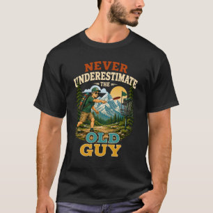 Camiseta Nunca Subestimes al Tipo Viejo Veterano de Disc Go