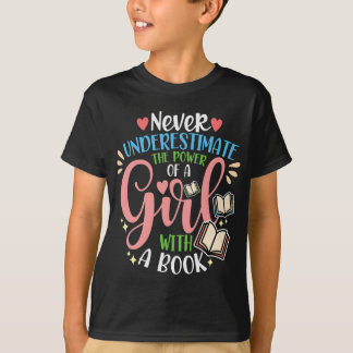 Camiseta Nunca Subestimes El Poder De Un Chica Con Un Boo