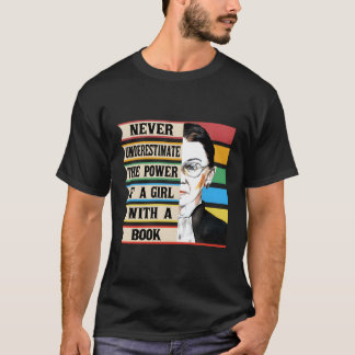 Camiseta Nunca Subestimes El Poder De Un Con Un Libro