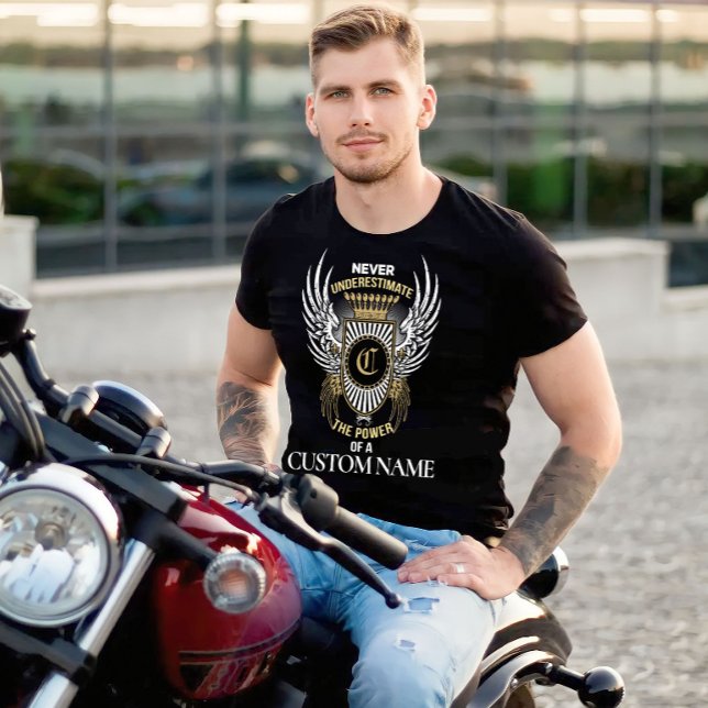 Camiseta Nunca subestimes el poder del Apellido Personaliza (Subido por el creador)