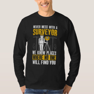 Camiseta Nunca Te Entrecuentas Con Un Agrimensor - Caricatu