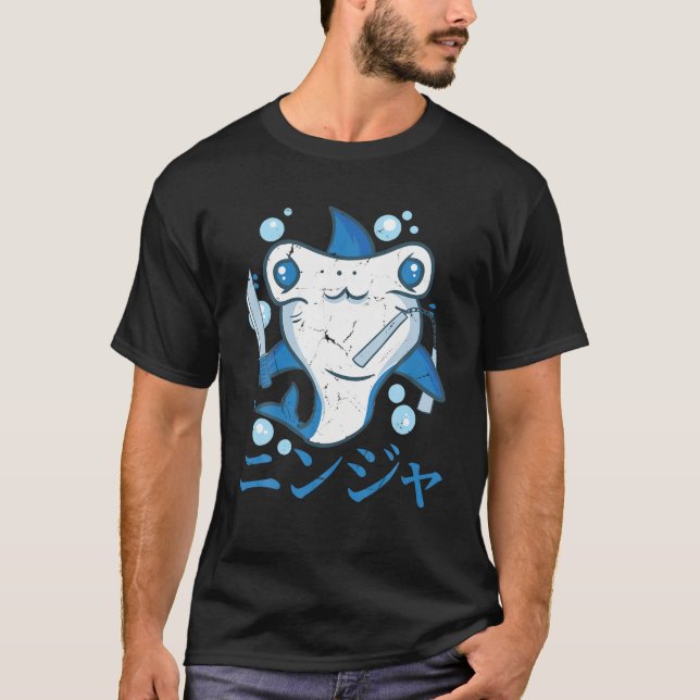 Camiseta Nunchuks - Kawaii Anime Shark - Ninjas japonesa (Anverso)
