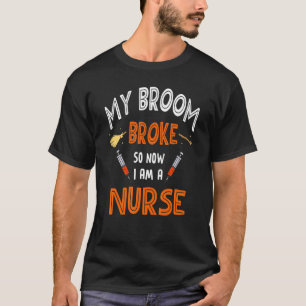 Camiseta Nurse RN Halloween SE ROMPIÓ MI HABITACIÓN ASÍ QUE