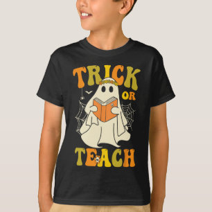 Camiseta O enseñar groovy Halloween retro floral fantasma e