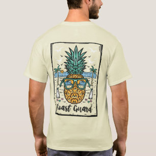 Camiseta Obra de arte de Retro Coast Guard Beach en ambos l