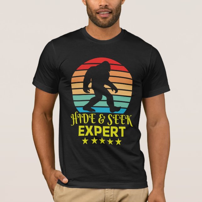 Camiseta Ocultar Y Buscar A Experto Experto De Pie Grande G (Anverso)