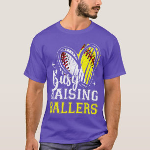 Camiseta Ocupada Criando Corazones de Baloncesto Softbol Bé