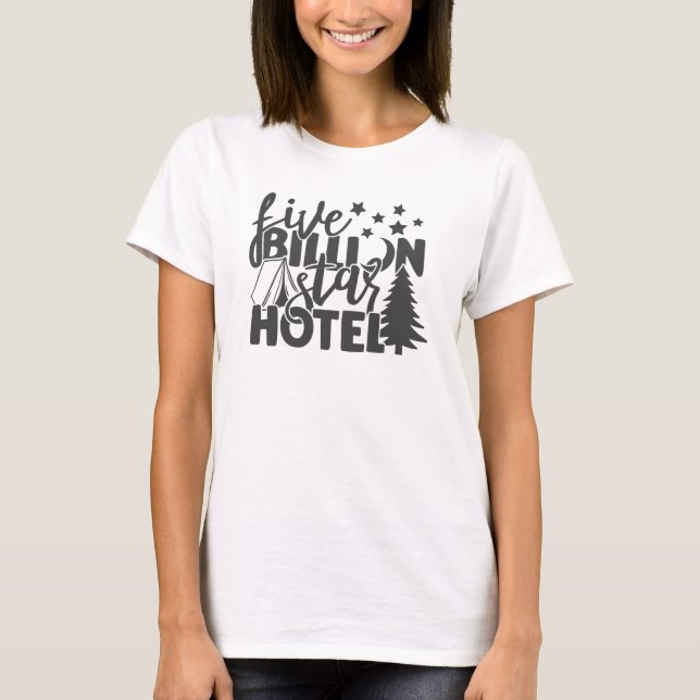 Camiseta Oferta al aire libre de Camping Hotel de 5.000 mil (Anverso)