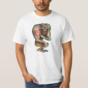 Camiseta Ogro orgulloso del tatuaje del corazón (nombre de
