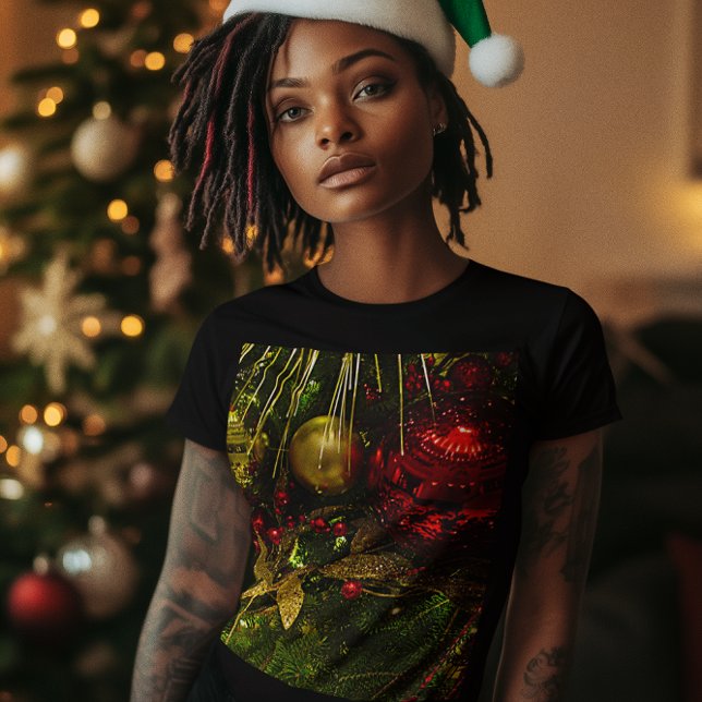 Camiseta Oh Árbol de Navidad Ornamentos Rojos y Oro de las  (Oh Christmas Tree Red & Gold Ornaments Women's T-Shirt)