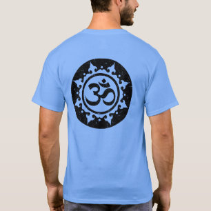 Camiseta Ojo capturando negrita Om Circle negro sobre azul