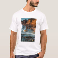 Ola a lo largo de la playa, California