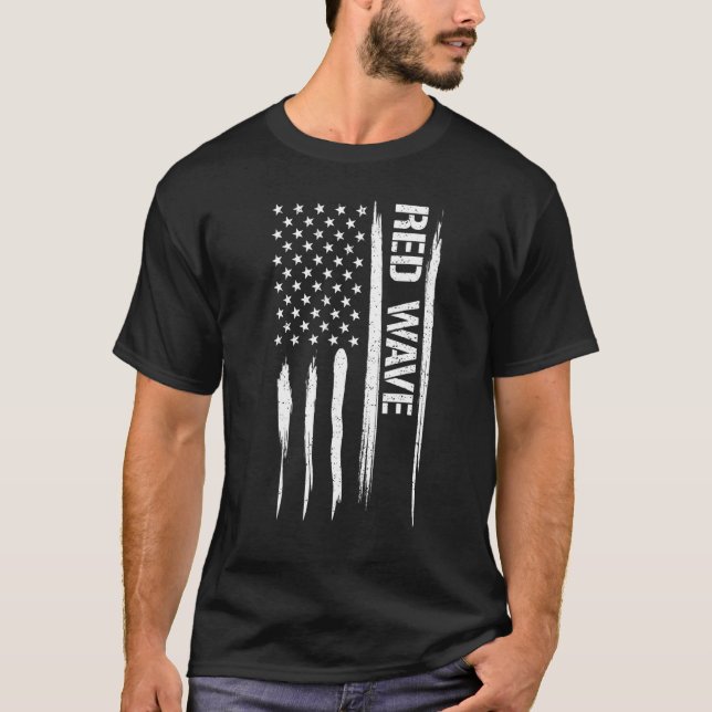 Camiseta Ola Roja Conservadora - Frases de la Bandera Ameri (Anverso)