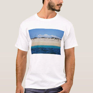 Camiseta Olas oceánicas en la playa de Sandy debajo del