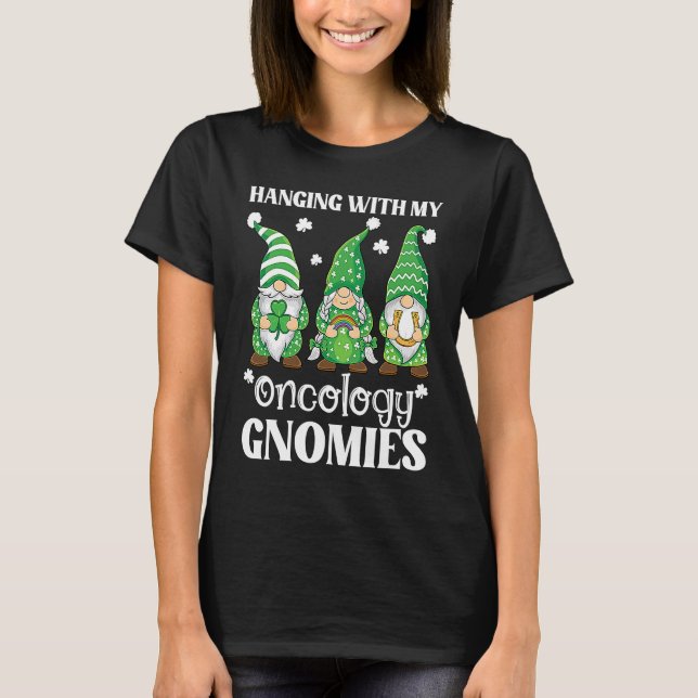 Camiseta Oncology Nurse St Patricks Day Gnome For PICU Nurs (Anverso)