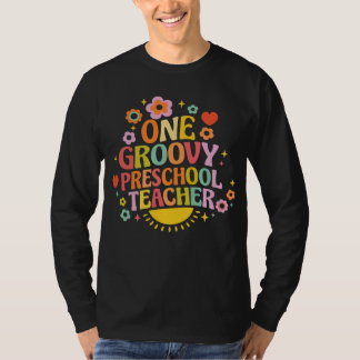 Camiseta One groovy preschool teacher