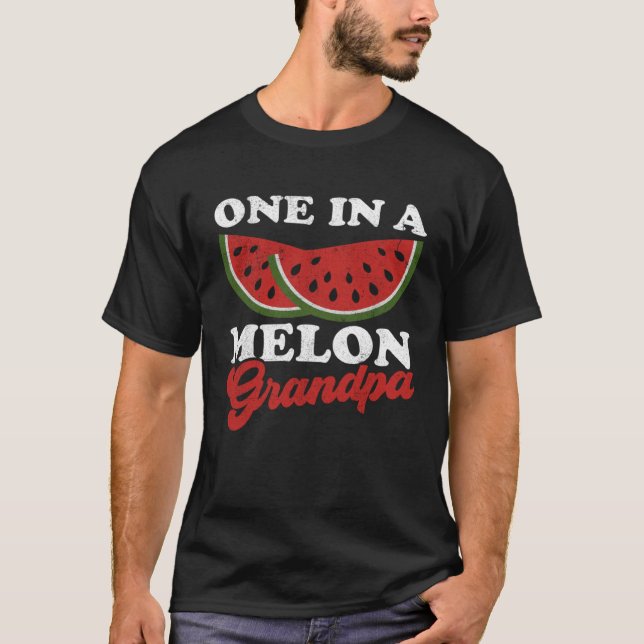 Camiseta One In A Melon Grandpa  Watermelon  Summer Retro (Anverso)