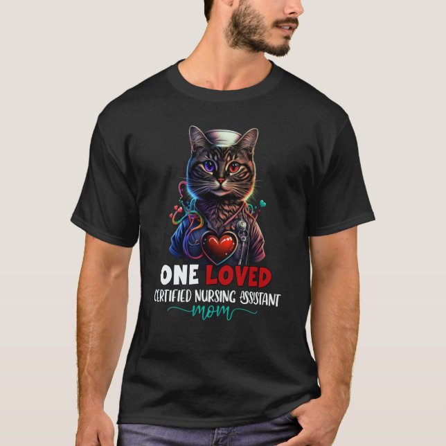 Camiseta One Loved Certified Nursing Assistant Mom Cat Moth (Anverso)