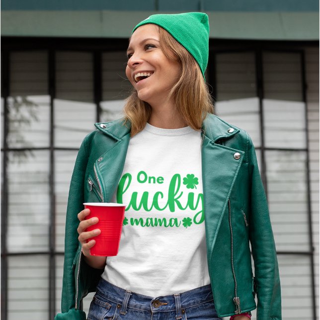 Camiseta One Lucky Mama Funny St Patrick Day (Subido por el creador)
