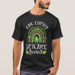 Camiseta One Lucky Science Teacher Leopard Rainbow St Patri<br><div class="desc">One Lucky Science Teacher Leopard Rainbow St Patricks Day</div>