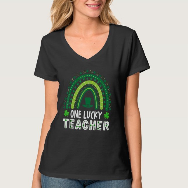 Camiseta One Lucky Teacher Rainbow Leprechaun Hat Shamrock  (Anverso)