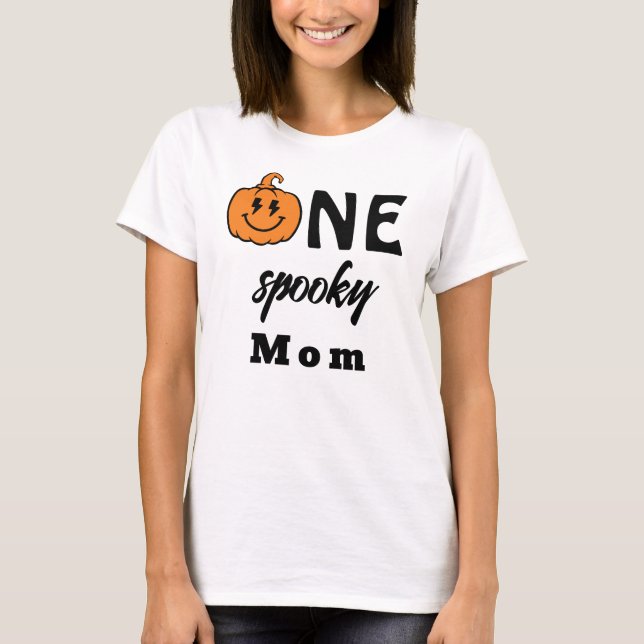 Camiseta One Spooky Mom Halloween Matching Family (Anverso)