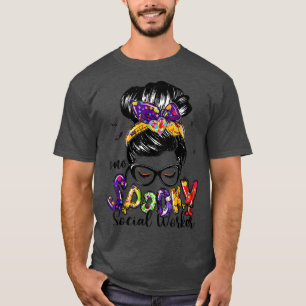 Camiseta One Spooky Social Worker Messy Bun Happy Halloween