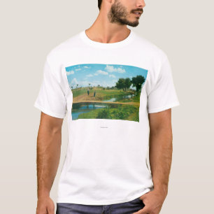 Camiseta Opinión el golfista que golpea la bola
