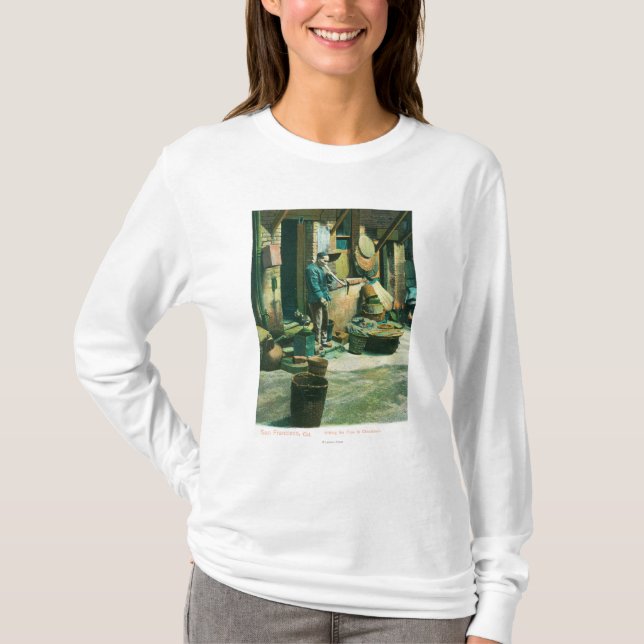 Camiseta Opinión un hombre que fuma fuera de su tubo (Anverso)