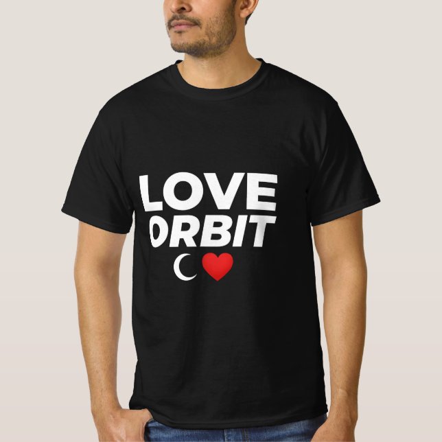 CAMISETA ÓRBITA DE AMOR (Anverso)