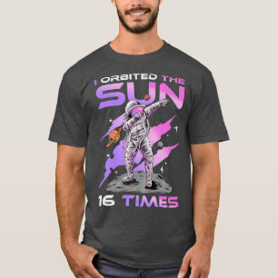 Camiseta Orbité El Sol 16 veces, Astronau 16 cumpleaños