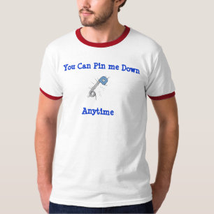 Camiseta Orgullo adulto del juego de la edad, Pin yo abajo,