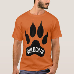 Camiseta Orgullo de gatos salvajes con pasto angustiado 10