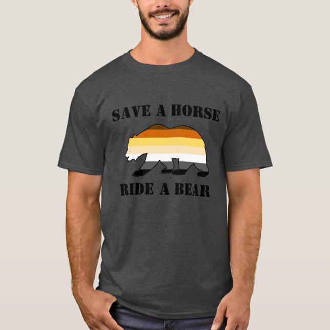 Camiseta Orgullo De Oso Gay Salva A Un Caballo Con Un Oso - (Anverso)