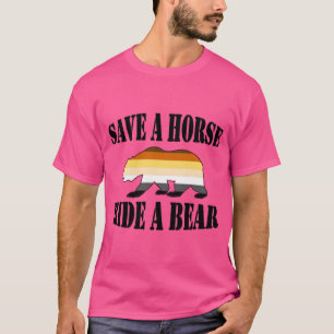 Camiseta Orgullo de oso gay salva un caballo monta un oso