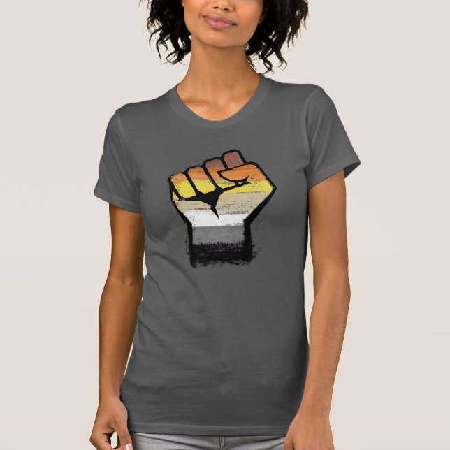 Camiseta Orgullo de Oso Puño (Anverso)