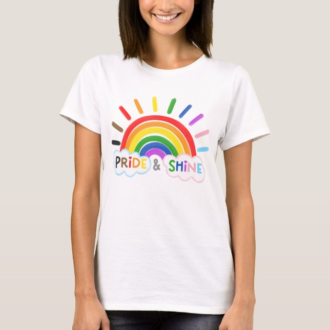 Camiseta Orgullo y brillo LGBTQ+ Rainbow Sunrise Feliz (Anverso)