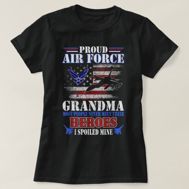 Camiseta Orgullosa Abuela De La Fuerza Aérea Estadounidense (Diseño del anverso)
