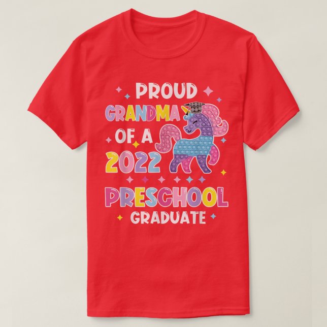 Camiseta Orgullosa Abuela De Un Graduado De Preescolar De 2 (Diseño del anverso)