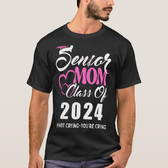Camiseta Orgullosa clase de graduación de mamá 2024 de no c (Anverso)