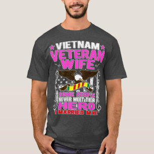 Camiseta Orgullosa esposa veterana de Vietnam ORGULLOSA VIE
