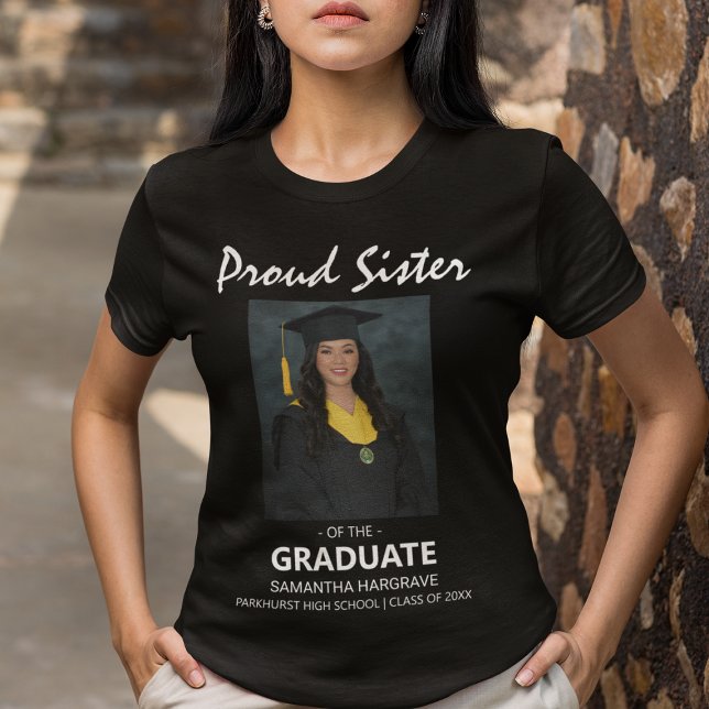 Camiseta Orgullosa Hermana Del Graduado | Foto (Subido por el creador)