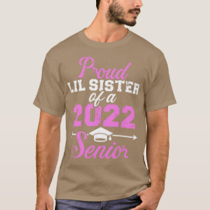 Camiseta Orgullosa hermana menor de una clase de graduación