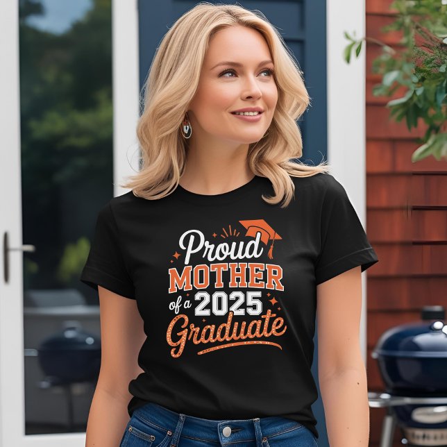 Camiseta Orgullosa madre de un graduado de 2025 - Regalo de (Subido por el creador)