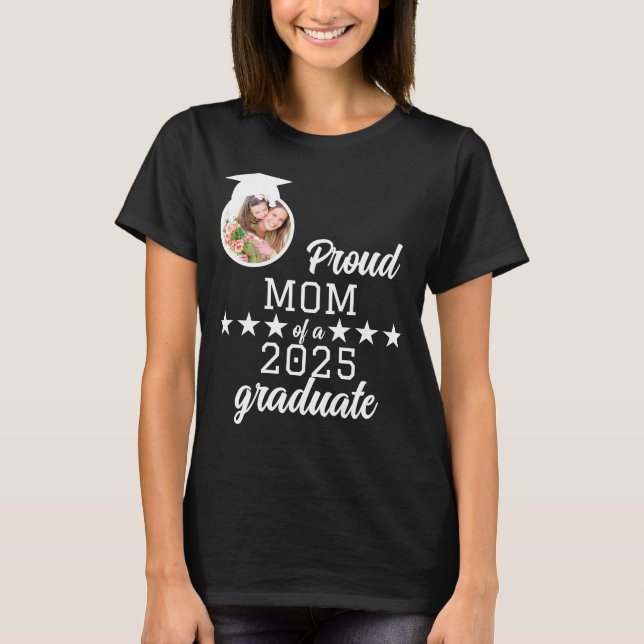 Camiseta Orgullosa madre de una graduación familiar de 2025 (Anverso)