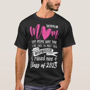 Camiseta Orgullosa Madre De Una Mayoría De Graduación 2023